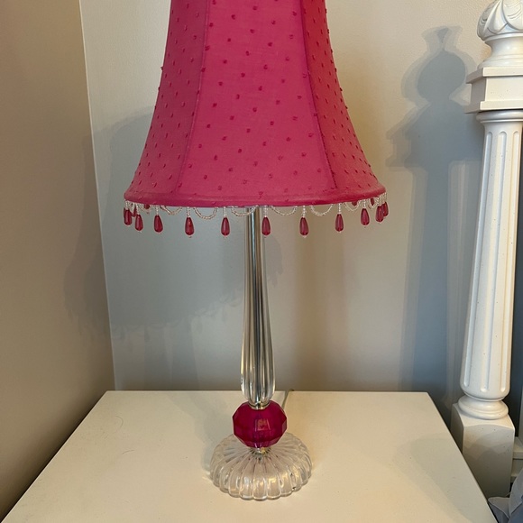 Beautiful girls 21 inch Nightstand Lamp! - Picture 2 of 5